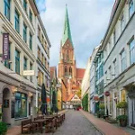 Apartment City-apartment! Nur 300m Zum Stadthafen *