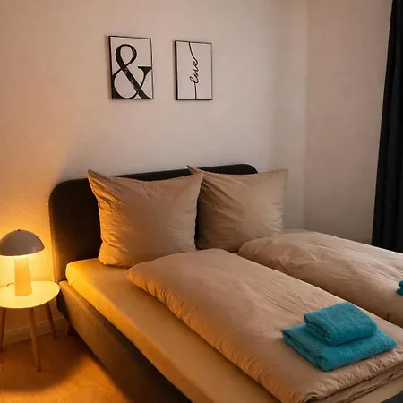 Διαμέρισμα City-apartment! Nur 300m Zum Stadthafen Σβερίν